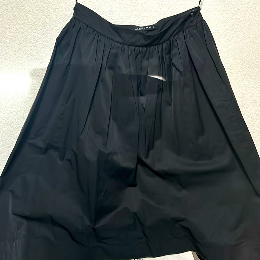Zara black midi skirt